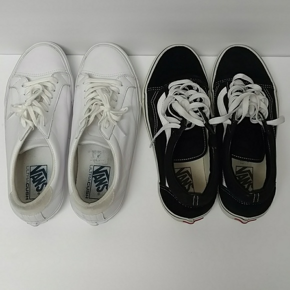 Vans Low Top Skating Sneakers 2 pairs size 9 EUC - Picture 2 of 3